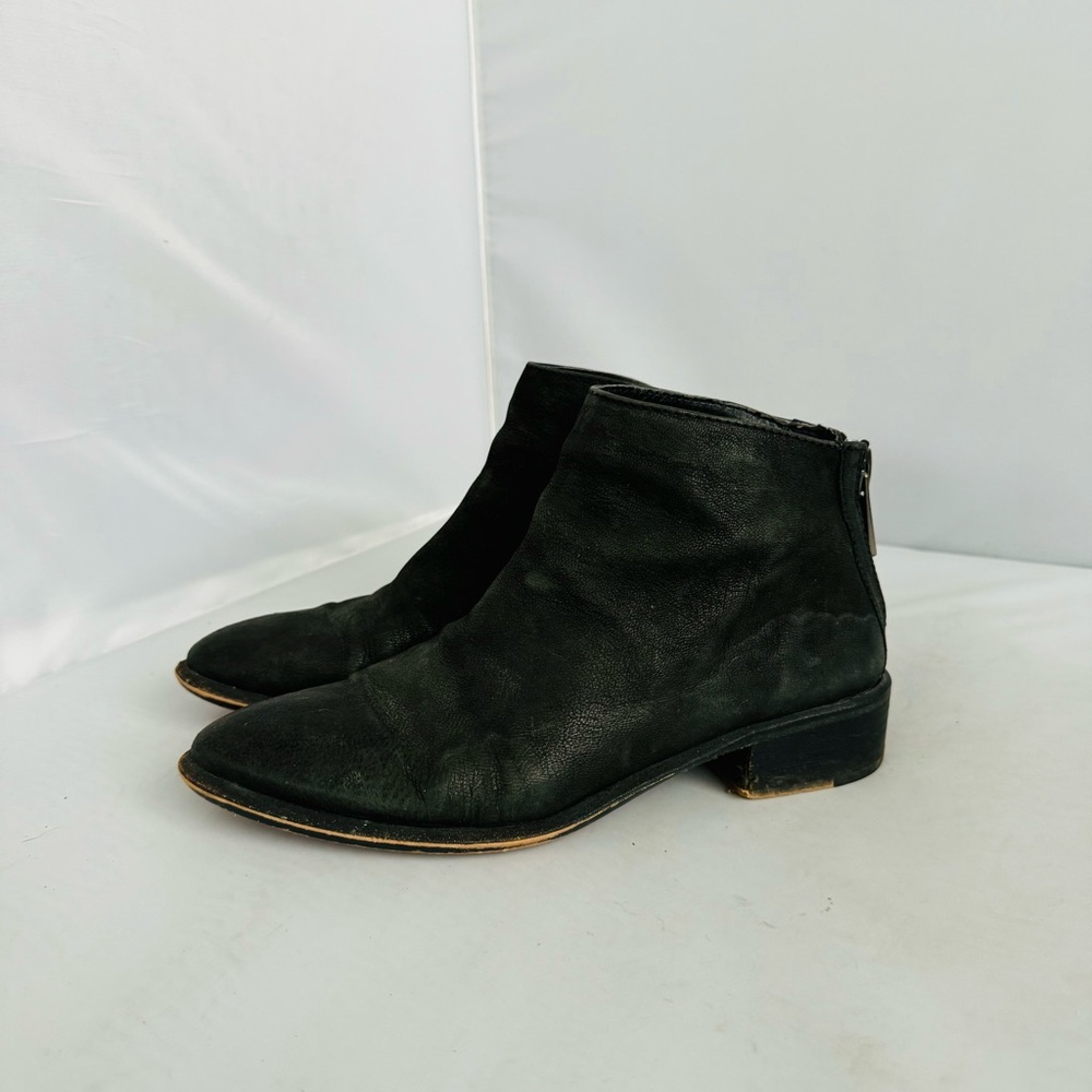 Black Leather Ankle Boots with Zipper Heel Women’s Size 7.5